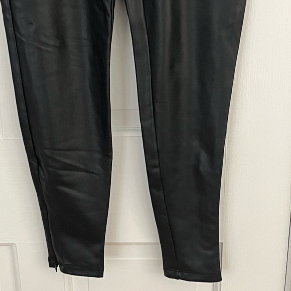NWT Generation Love Size XS Women's Dawson Vegan Leather Button Leggings Chic - Picture 6 of 16